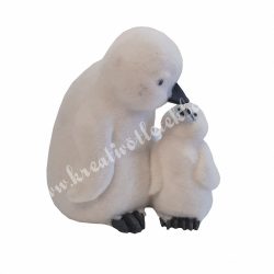 Polyresin, flokkolt pingvin mama gyermekével, 15x17 cm