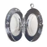 Emlékőr medál, nyitható, platina színű, 30x39x16 mm