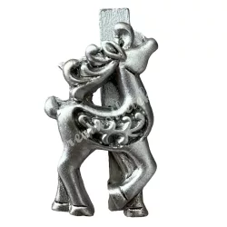Csipeszes szarvas, ezüst, 2,5x4 cm