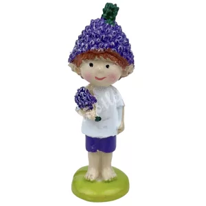 Polyresin kisfiú levendula sapkában, 2x6 cm