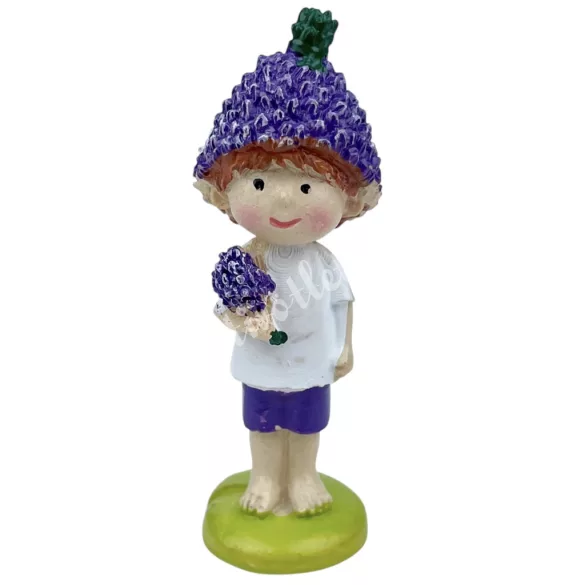 Polyresin kisfiú levendula sapkában, 2x6 cm