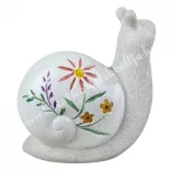 Kerámia csiga, virágos, törtfehér, 11x10 cm