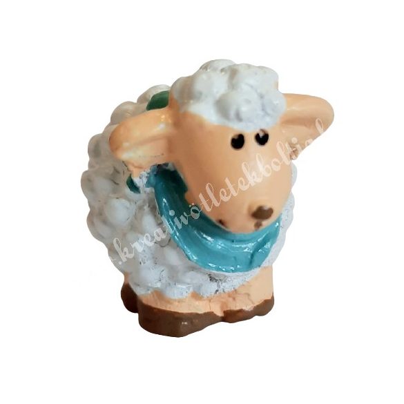 Fehér bárány kék kendővel, 2x3 cm
