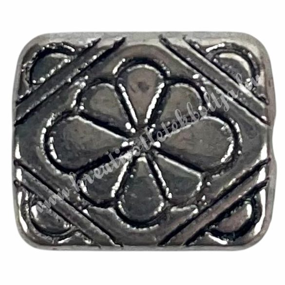 Fémköztes, platina, 1,2x1 cm  