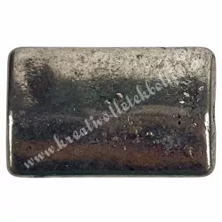 Fémköztes, platina, 1,7x1,1 cm  