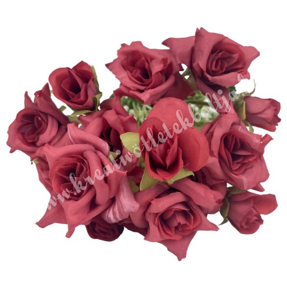 Kis virágú nyílt rózsacsokor, piros, 29 cm