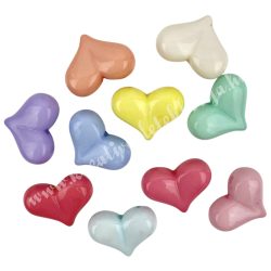 Fűzhető műanyag szív, 2,3x1,8 cm