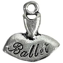 Fémmedál, balerina szoknya, platina, 1,5x1,5 cm