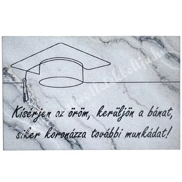 Mdf tábla, téglalap, diplomasapka, 7x4,5 cm