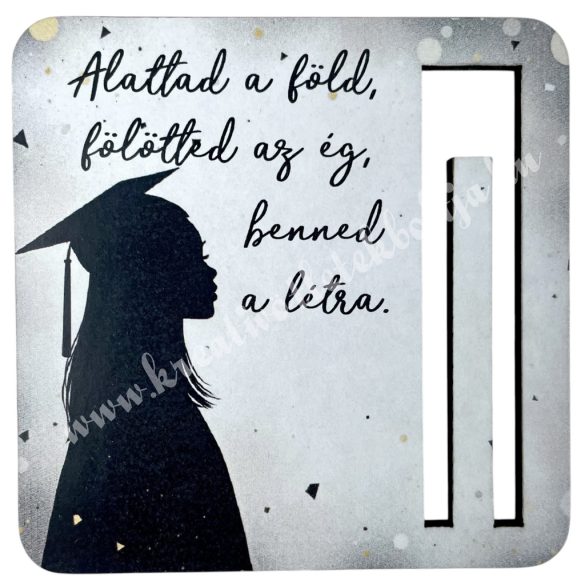 Mdf pénzátadó, lány diplomasapkával, 8,5x8,5 cm