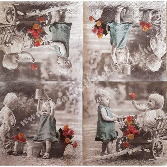 Szalvéta, gyerekmintás, gyerekek rózsákkal, 33x33 cm (12)