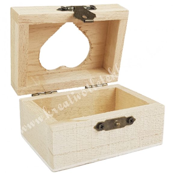 Minidoboz szív kivágással, 8x4,5x6cm